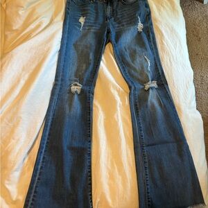 Easel Distressed Bootcut Jeans in Blue